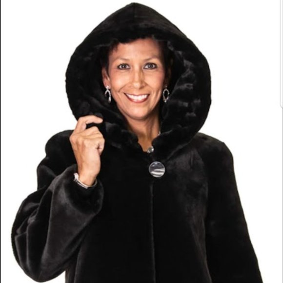 Nuage Full Length Black Faux Fur Sheared Beaver Hooded Coat : Size 1X / 18 - Picture 3 of 14
